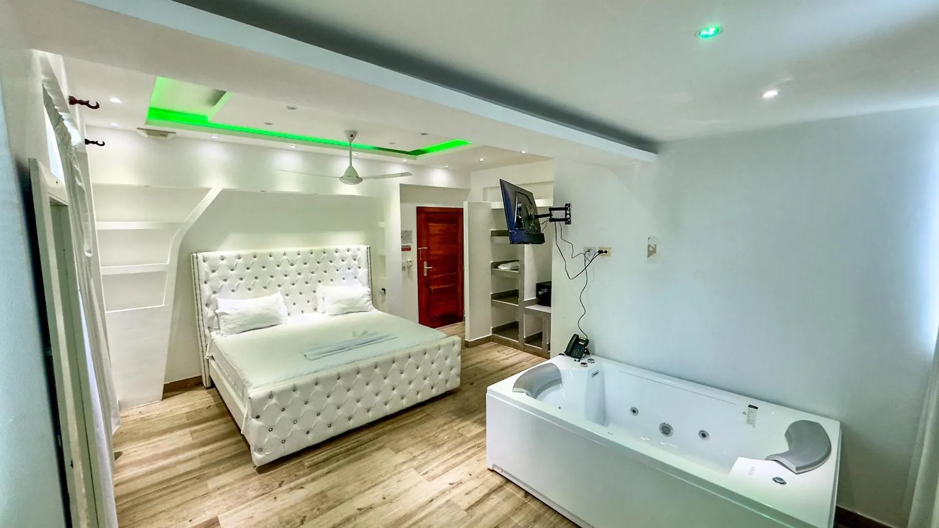 Hotel Gran Real Пунта-Кана 4*,  Доминиканская Республика